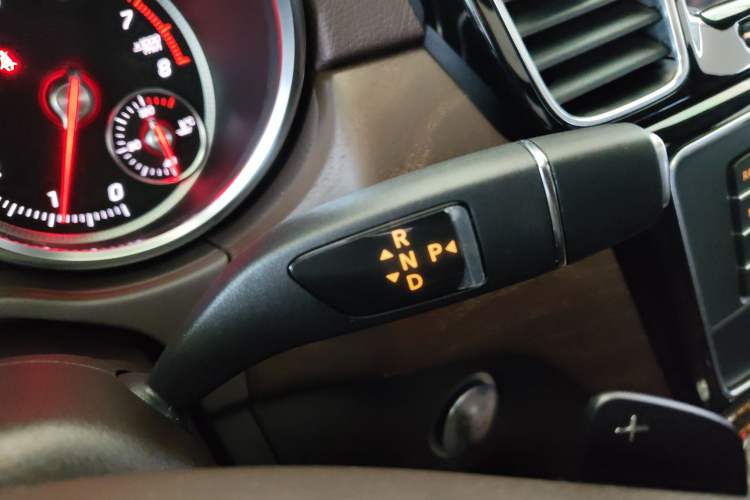 Used Mercedes-Benz GLE 2017 GLE 320 4MATIC Dynamic Model Gear Lever