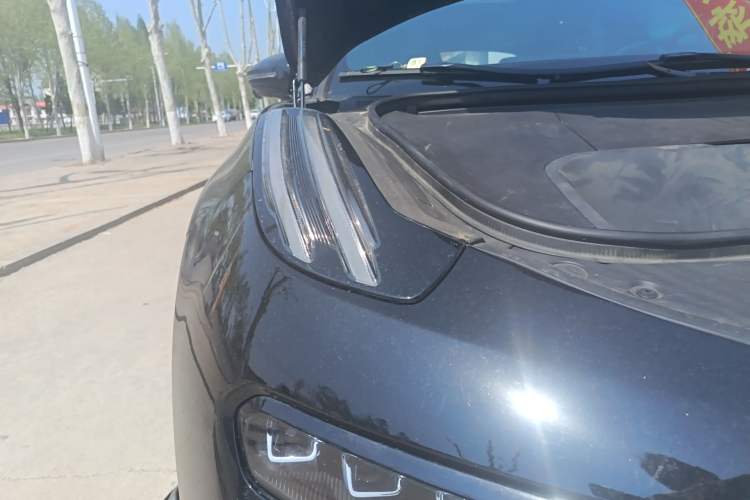 Used Zeekr 001 2025 WE Edition 95 kWh All-Wheel Drive Right Front Headlight