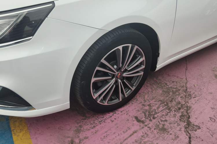 Used Roewe i6 2019 PLUS 1.6L CVT 4G Connected Flagship Deluxe Edition
