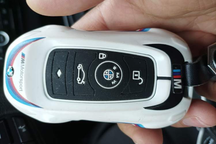 Used BMW 3 Series GT 2018 320i Sport Edition Vehicle Key