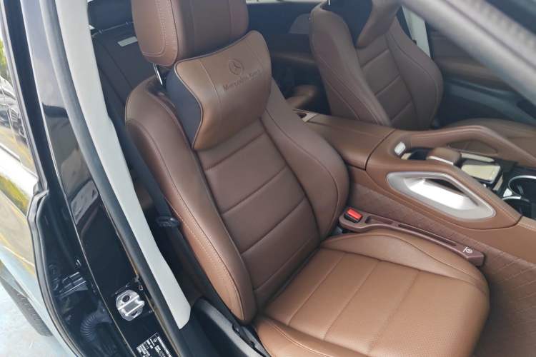 Used Mercedes-Benz GLE 2024 GLE 450 4MATIC AMG Line Right Front Seat