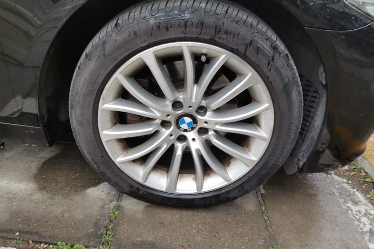 Used BMW 5 Series 2014 525Li Luxury Design Package
