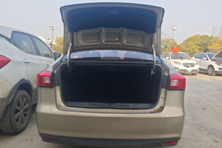 Used Roewe 360 2015 1.5L Manual Luxury Edition