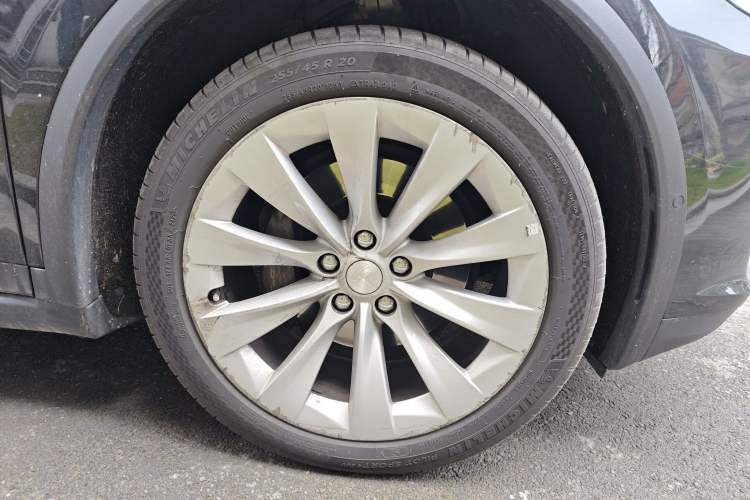 Used Tesla Model X 2019 Long-Range Version
