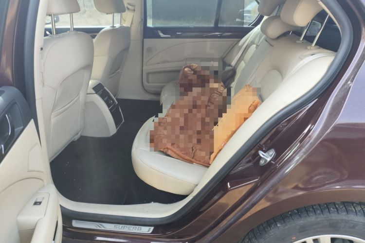 Used Skoda Superb 2013 1.8TSI Automatic Yashi Edition