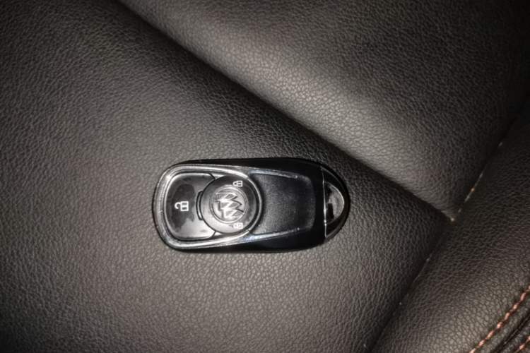 Used Buick Encore 2016 18T Automatic Two-Wheel Drive Urban Fashion Model
