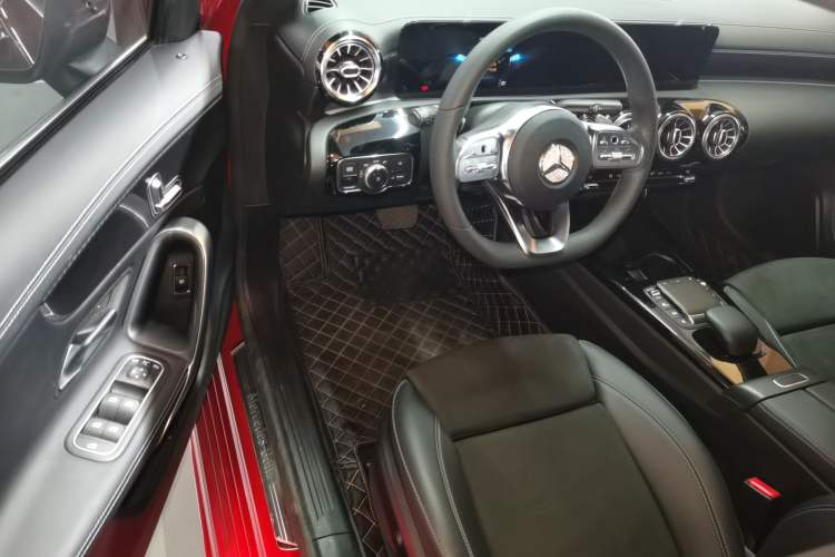 Used Mercedes-Benz A-Class 2020 Restyled A 200 L Sport Sedan Fashion Version