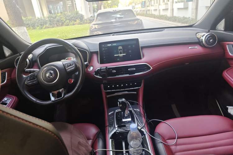 Used MG HS 2019 30T Automatic 2WD Trophy Supreme Edition China VI Standard
