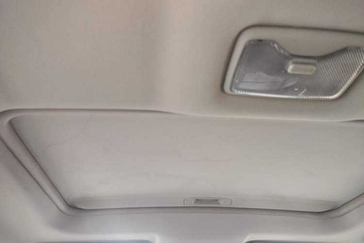 Used CHANGAN CS35 2015 1.6L Manual Luxury Model China IV Standard Headliner