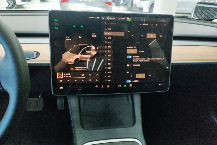 Used Tesla Model 3 2022 Rear-Wheel-Drive Version Audio And AC Panel