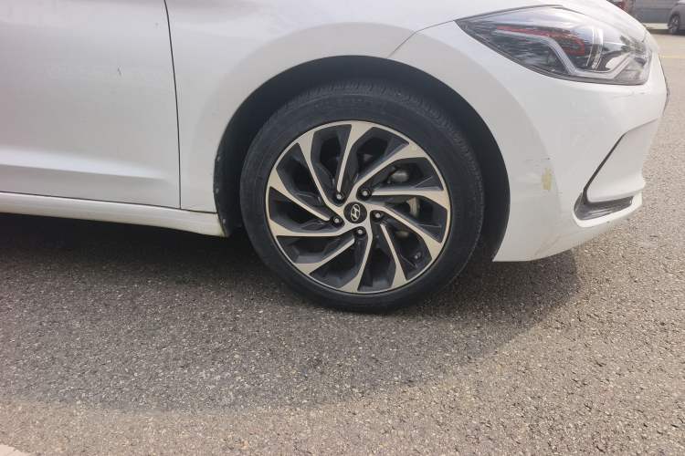 Used Hyundai Elantra (6th Generation / Lingdong) 2019 1.4T Dual-Clutch Xuan Dong · Dynamic Model