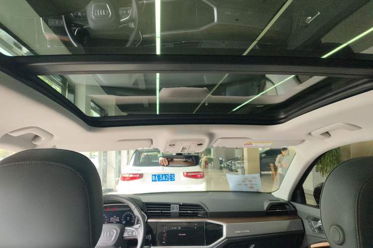 Used Audi Q3 2021 35 TFSI Fashionable and Elegant Model Headliner