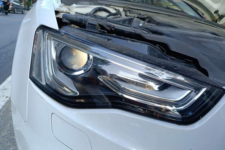 Used Audi A5 2014 Coupe 45 TFSI Right Front Headlight