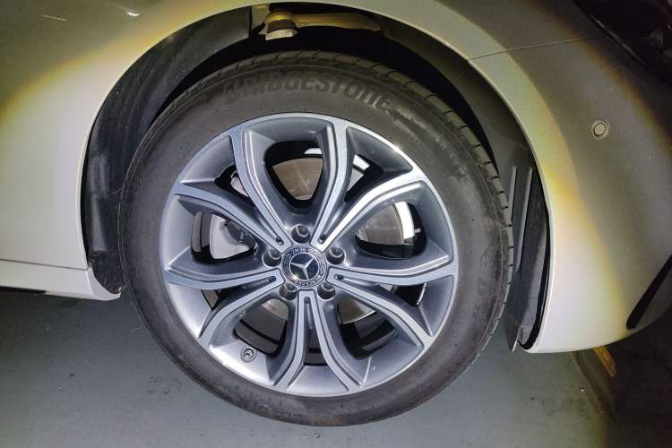 Used Mercedes-Benz E-Class 2023 Restyled E 300 L Sporty and Stylish Edition