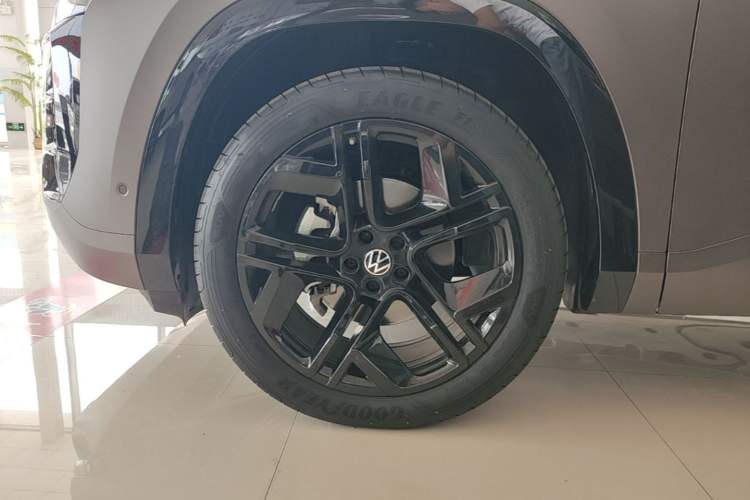 Used Volkswagen Teramont 2025 Tiguan Pro 450TSI Four-Wheel Drive Summit Edition