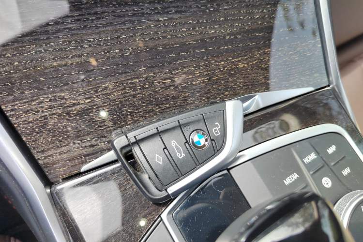 Used BMW 3 Series 2021 325Li M Sport Package Vehicle Key