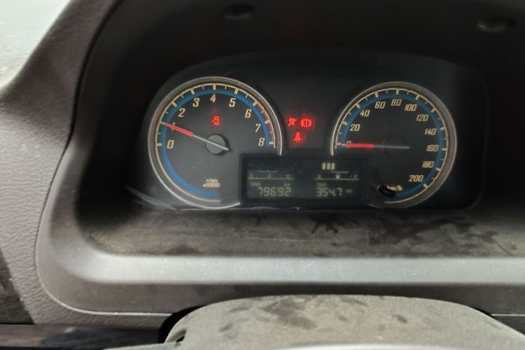 Used Baojun 730 2014 1.5L manual luxury trim 7 seats