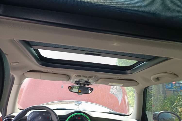 Used MINI MINI 2021 1.5T COOPER Classic Edition