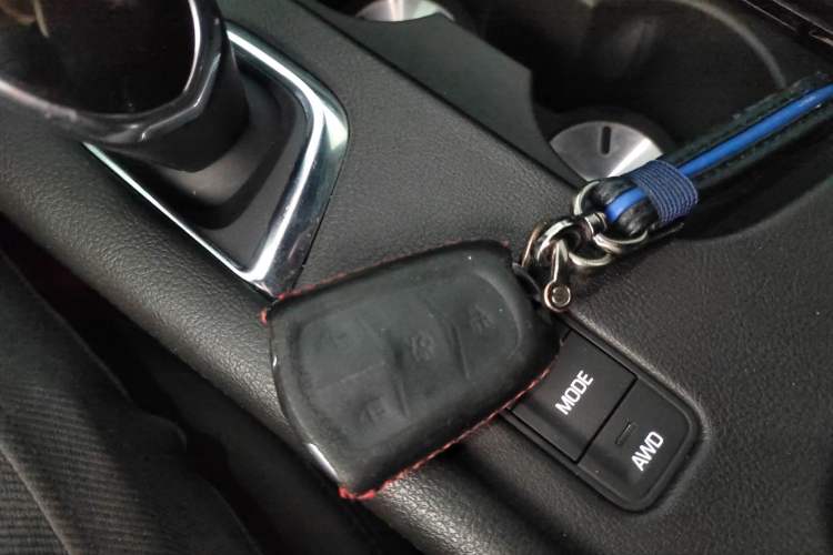 Used Cadillac XT5 2018 28E Four-Wheel Drive Tech Version Vehicle Key