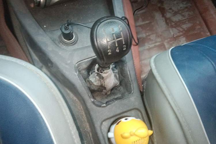 Used Wuling Hongguang 2014 1.5L S Standard Version Gear Lever