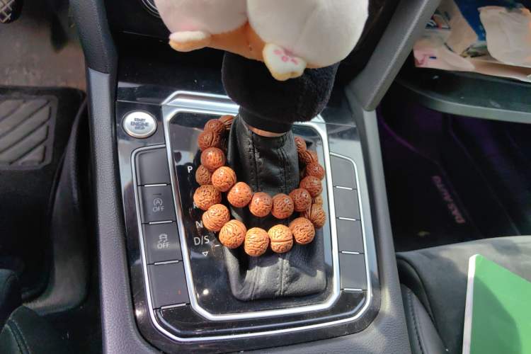 Used Volkswagen Magotan 2017 330TSI DSG Luxury Model Gear Lever