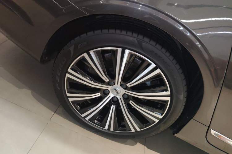 Used Volvo S90 2023 B5 Zhiyuan Luxury Edition