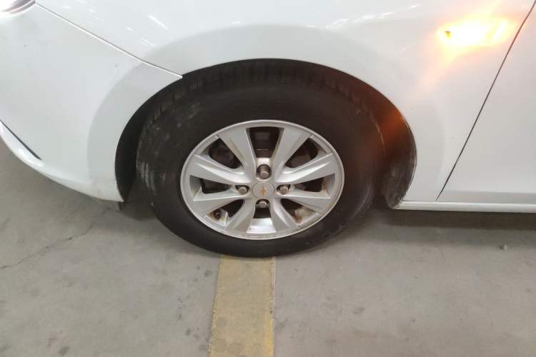 Used Chevrolet Sail 2015 Sail 3 1.5L Manual with Ideal Sunroof Edition
