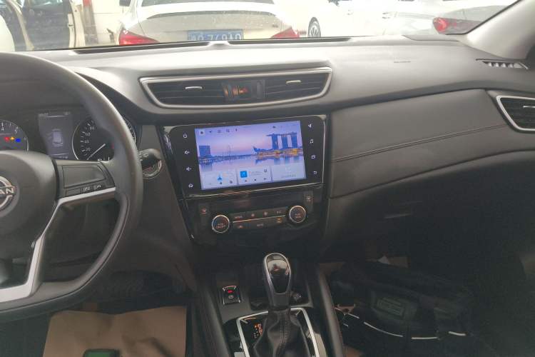 Used Nissan Qashqai 2023 Classic 2.0L CVT XV Comfort Edition Audio And AC Panel