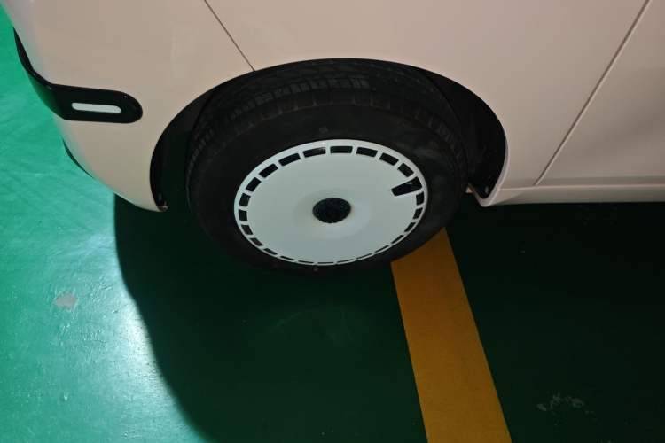 Used Chery QQ Ice Cream 2024 Edition Youth Version 205km Sundae
