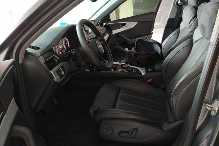 Used Audi A4L 2023 40 TFSI Fashion Dynamic Model