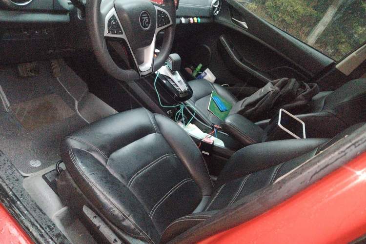 Used BYD Yuan New Energy 2019 EV360 Smart Connect Luxurious Model Left Front Seat