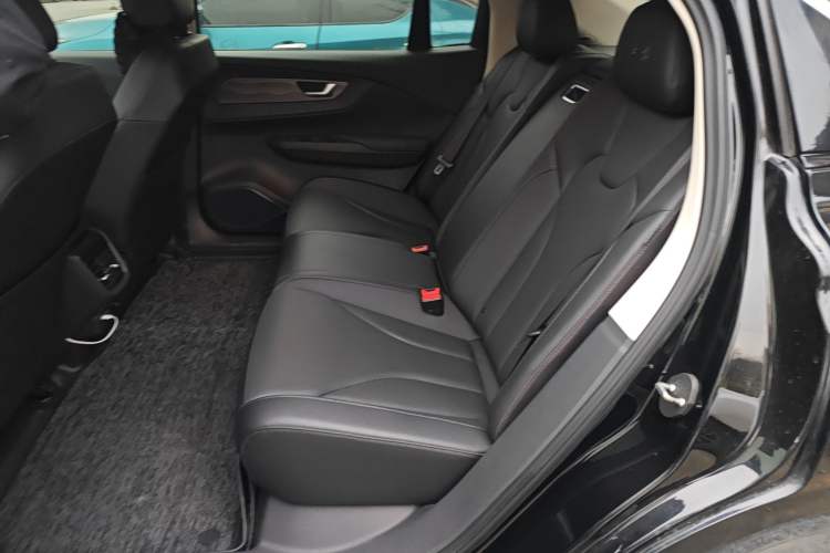 Used Hongqi E-QM5 2022 431 km Charge & Enjoy Edition