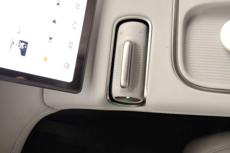 Used Nio ES6 2024 75 kWh
