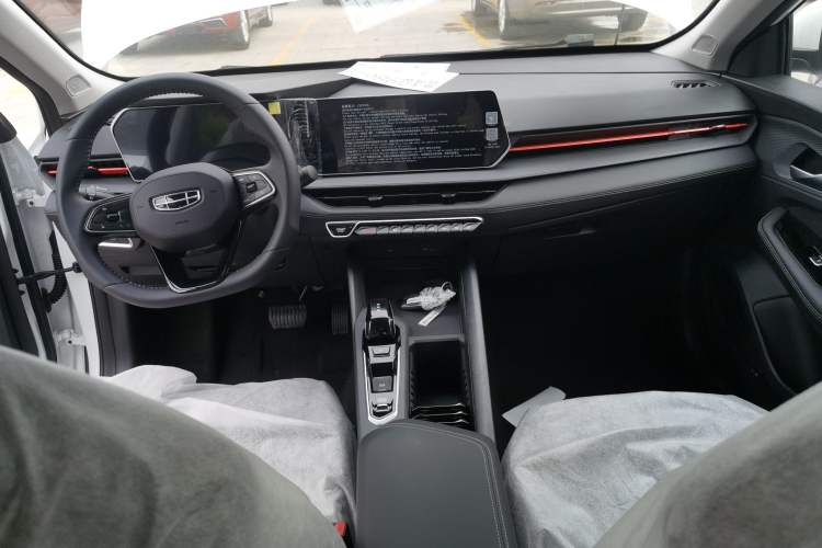 Used Geely Auto Binray 2024 Binrui COOL 1.5T DCT Longteng Edition Center Console