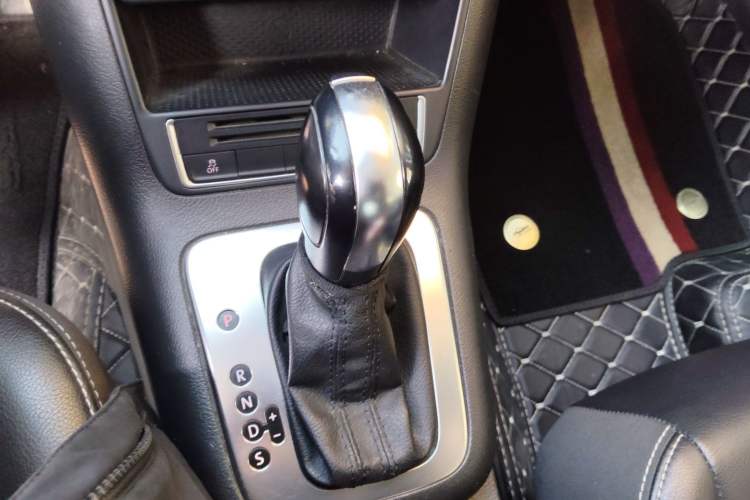 Used Volkswagen Tiguan L 2016 300TSI Automatic Two-Wheel Drive Trend Edition