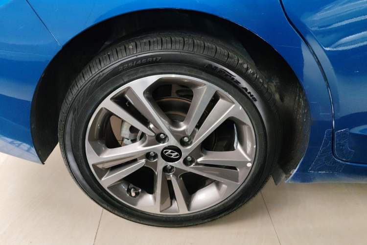 Used Hyundai Elantra (6th Generation / Lingdong) 2016 1.6L Automatic ZhiXuan – Elite Version Right Rear Wheel Hub
