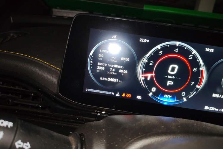 Used GAC Trumpchi EMPOW 2021 270T DCT J16 Version Odometer Close Up