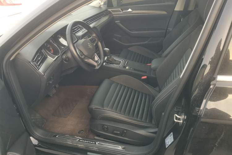 Used Volkswagen Magotan 2020 330TSI DSG Leading Model
