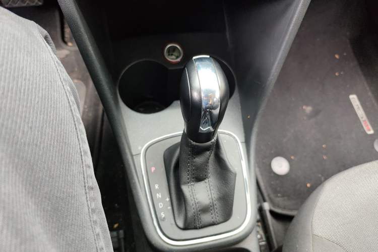 Used Volkswagen Polo 2014 1.6L Automatic Comfort Edition
