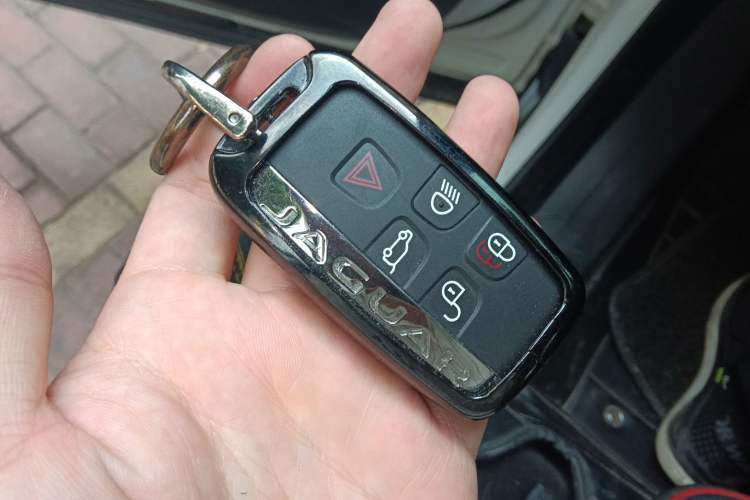 Used Jaguar F-PACE 2018 2.0T Four-Wheel Drive Urban Luxury Edition
