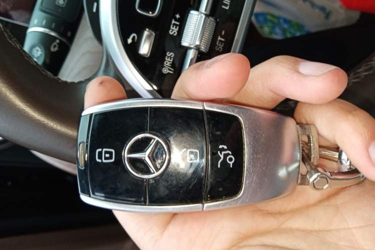 Used Mercedes-Benz E-Class 2019 E 260 L