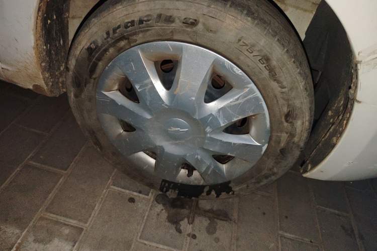 Used Chevrolet Sail 2010 Hatchback 1.2L Manual Ideal Edition
