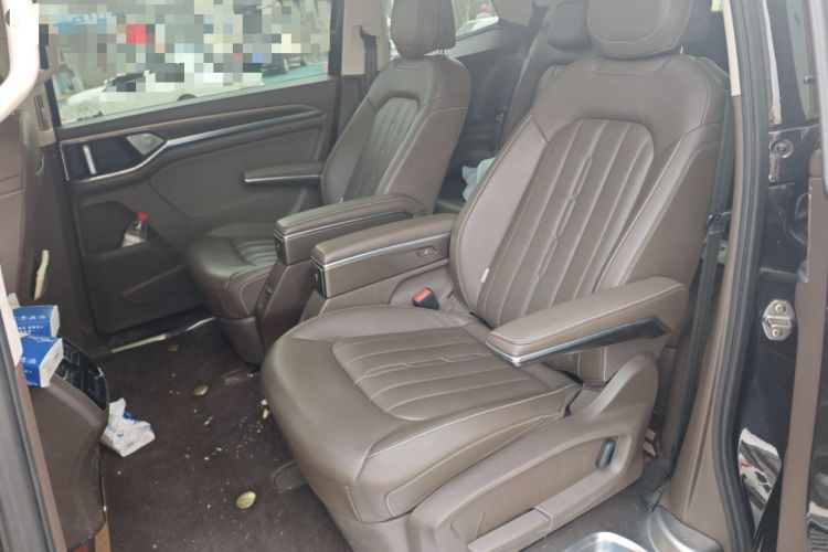 Used Volkswagen Viloran 2020 330TSI Luxury Edition Left Rear Seat