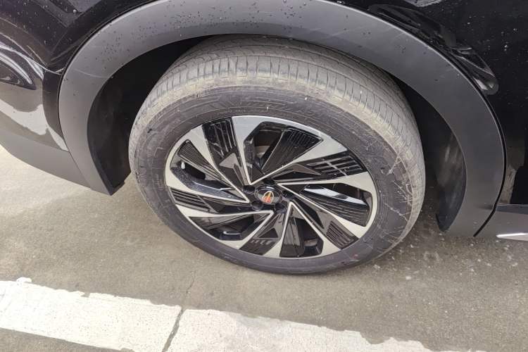 Used Hongqi HS7 PHEV 2024 2.0T PHEV Four-Wheel Drive Flagship Edition 7 Seats Right Rear Wheel Hub