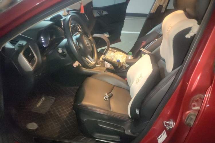 Used Mazda 3 Axela 2017 Sedan 1.5L Automatic Comfort Model Emission Standard China V Left Front Seat