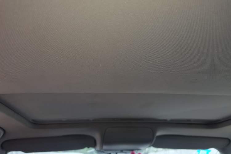 Used Volkswagen Polo 2011 1.6L Automatic ZhiKu Edition Headliner