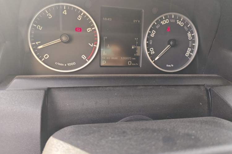 Used Land Rover Discovery 2014 3.0 SC V6 HSE Luxury
