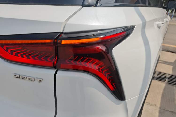 Used CHANGAN CS75 PLUS 2021 1.5T Automatic Luxury Version
