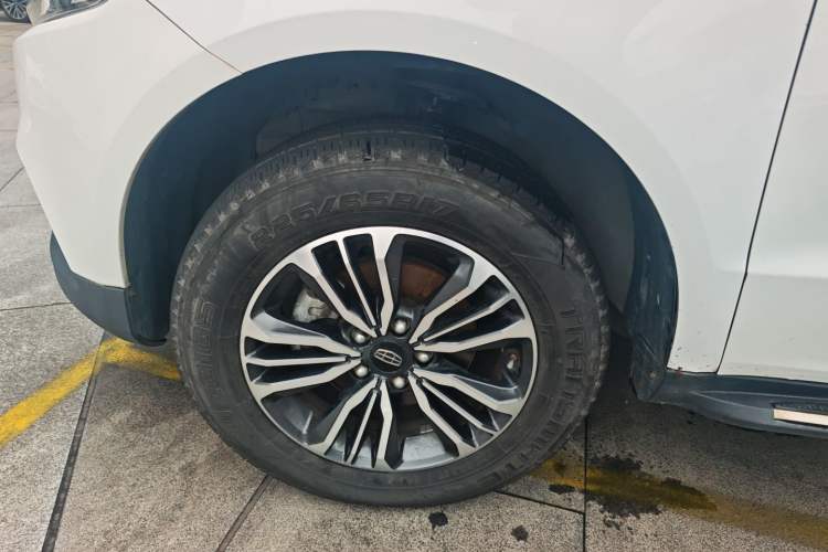 Used Geely Auto Vision X6 2016 1.3T CVT Flagship Model Left Front Wheel Hub