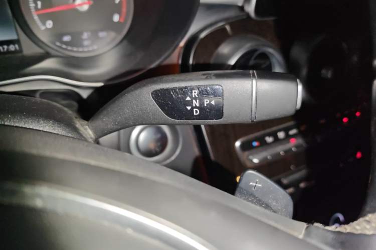 Used Mercedes-Benz GLC 2019 GLC 260 L 4MATIC Dynamic Model
